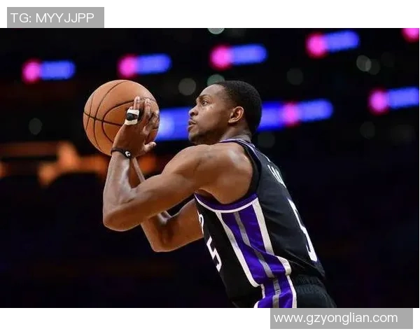 德阿隆福克斯引领国王崛起展现全明星潜力与未来无限可能