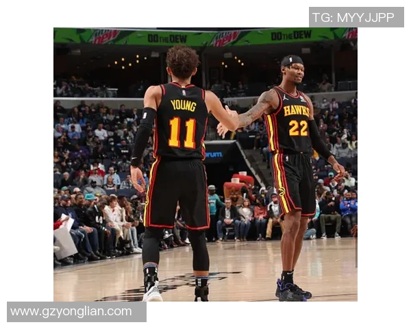 老鹰击败灰熊，特雷-杨36分轰动全场