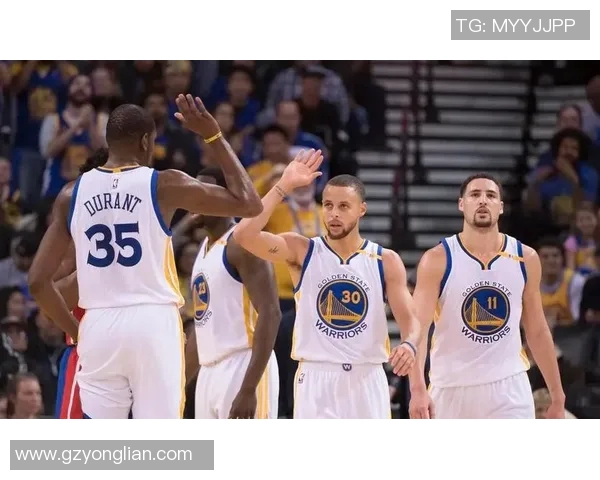 勇士与猛龙激战回顾11月30日精彩比赛录像全程回放