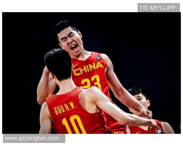 王泉泽的篮球之路从青涩少年到璀璨星光的成长历程与奋斗精神